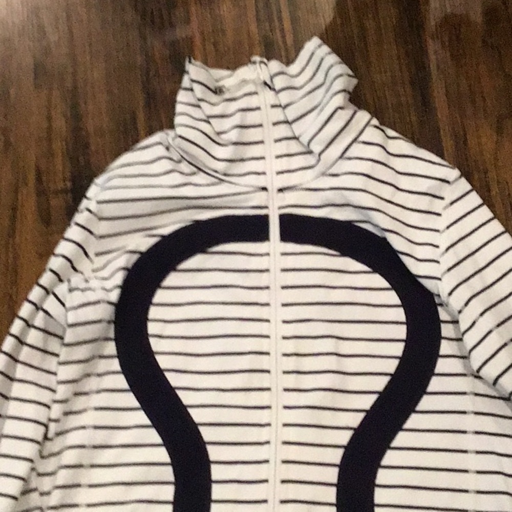 Cute Long-sleeve zip up